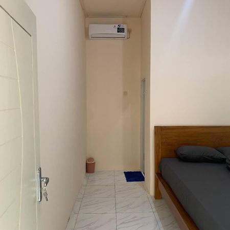 Dikky Guest House Near Bangsal And Sira Pemenang Екстериор снимка