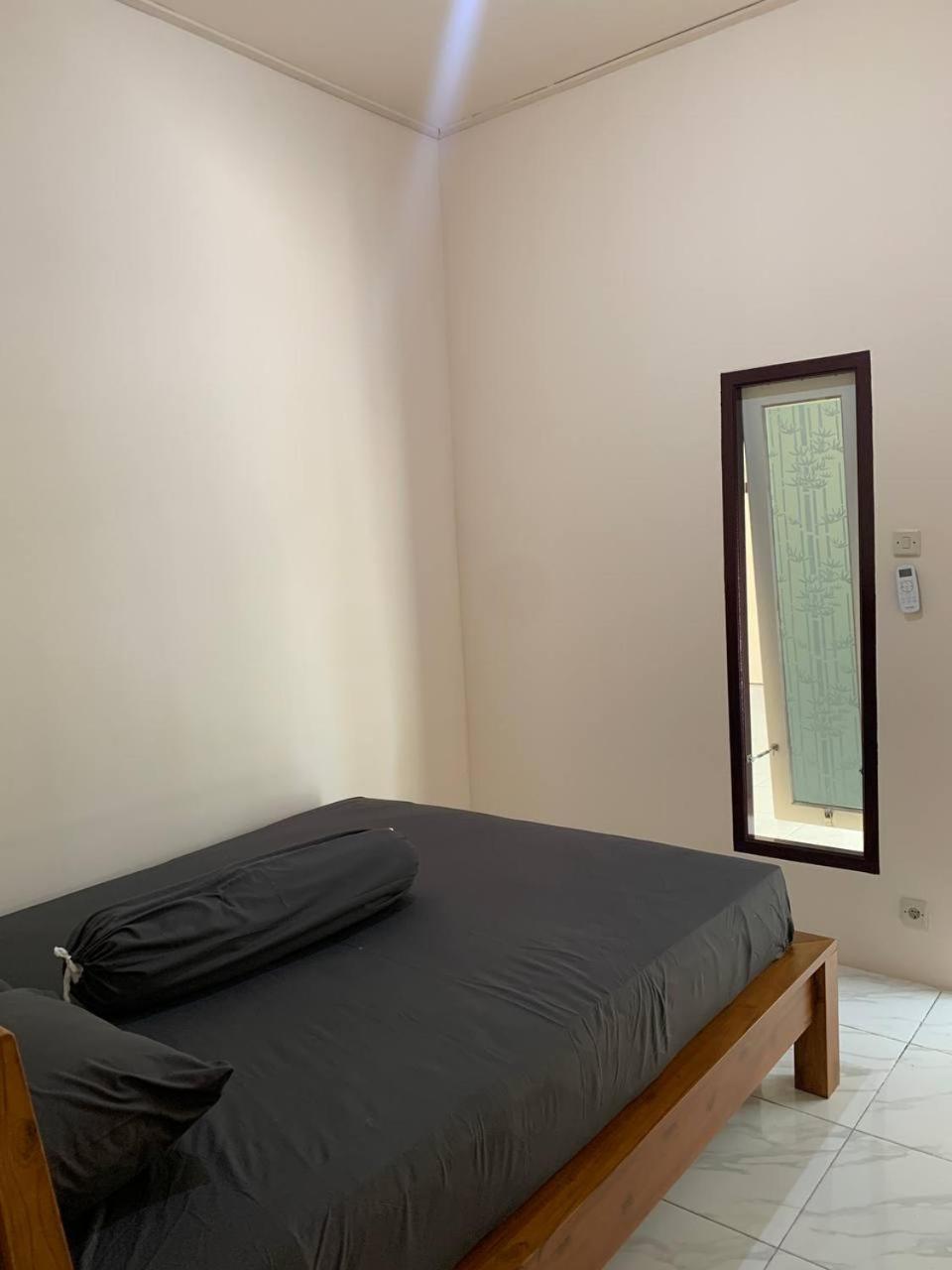 Dikky Guest House Near Bangsal And Sira Pemenang Екстериор снимка