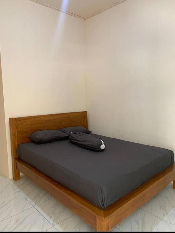 Dikky Guest House Near Bangsal And Sira Pemenang Екстериор снимка